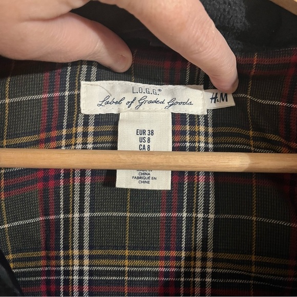 H&M LOGG Navy and Tan Quilted Vest Size 8 - Picture 5 of 6